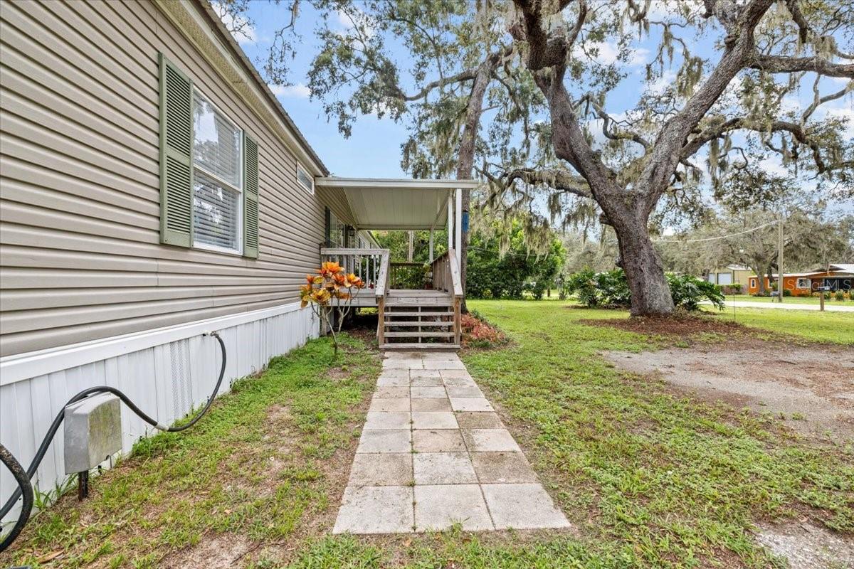 Image 8 of 45 For 13920 Hillcrest Drive
