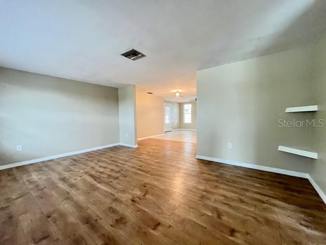 Image 14 of 21 For 7540 Oakshire Drive