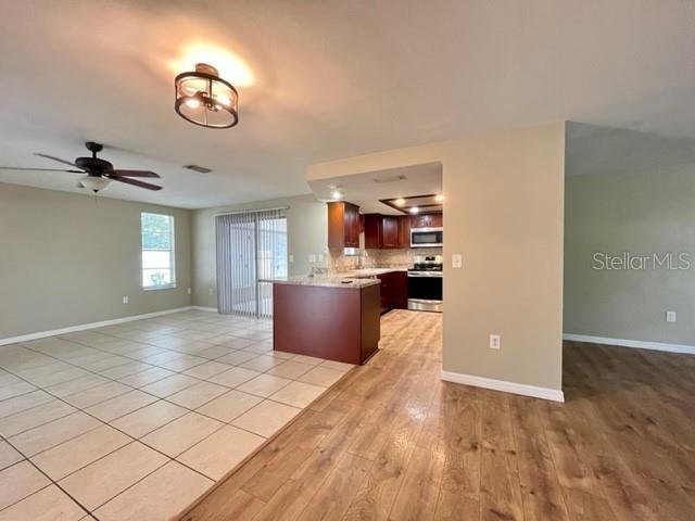 Image 6 of 21 For 7540 Oakshire Drive