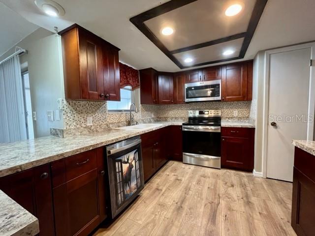 Image 9 of 21 For 7540 Oakshire Drive
