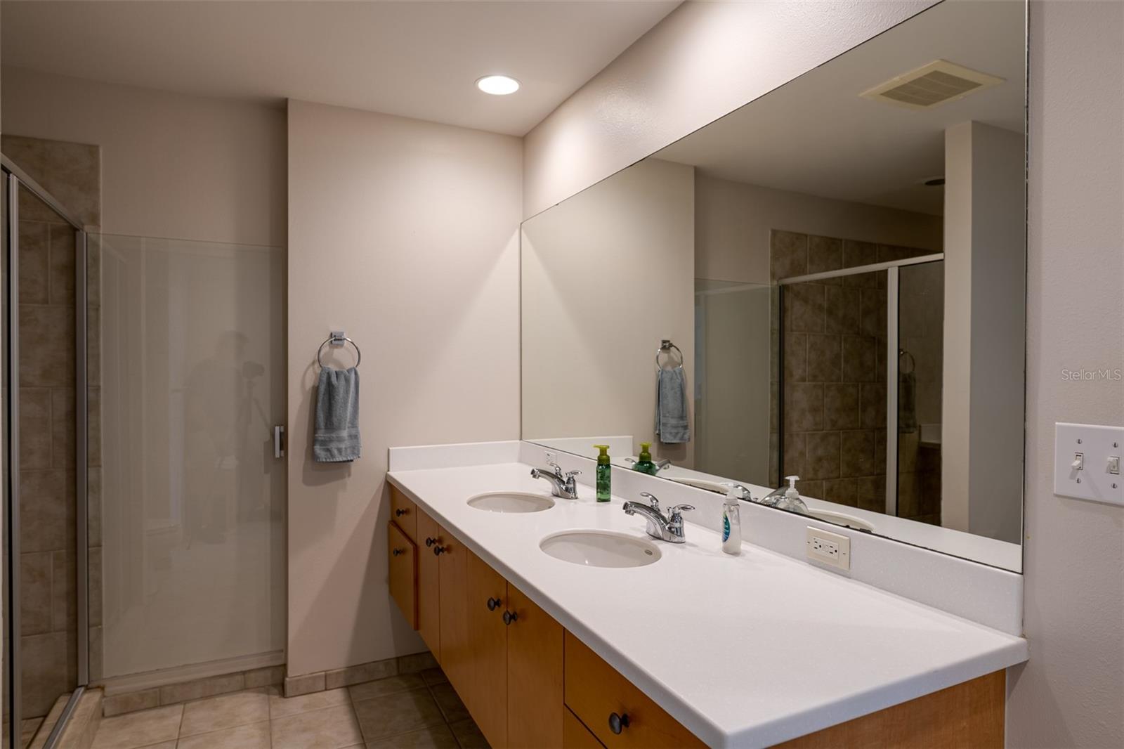 Image 15 of 25 For 1120 Kennedy Boulevard 318