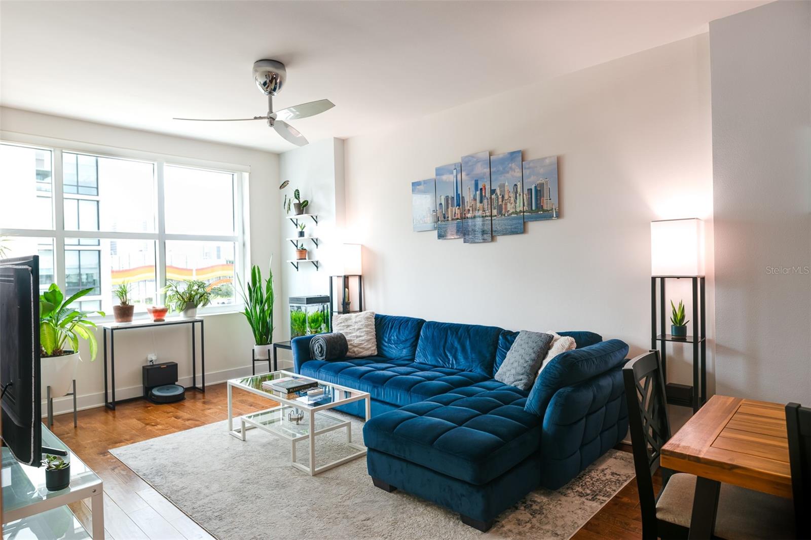 Image 3 of 25 For 1120 Kennedy Boulevard 318