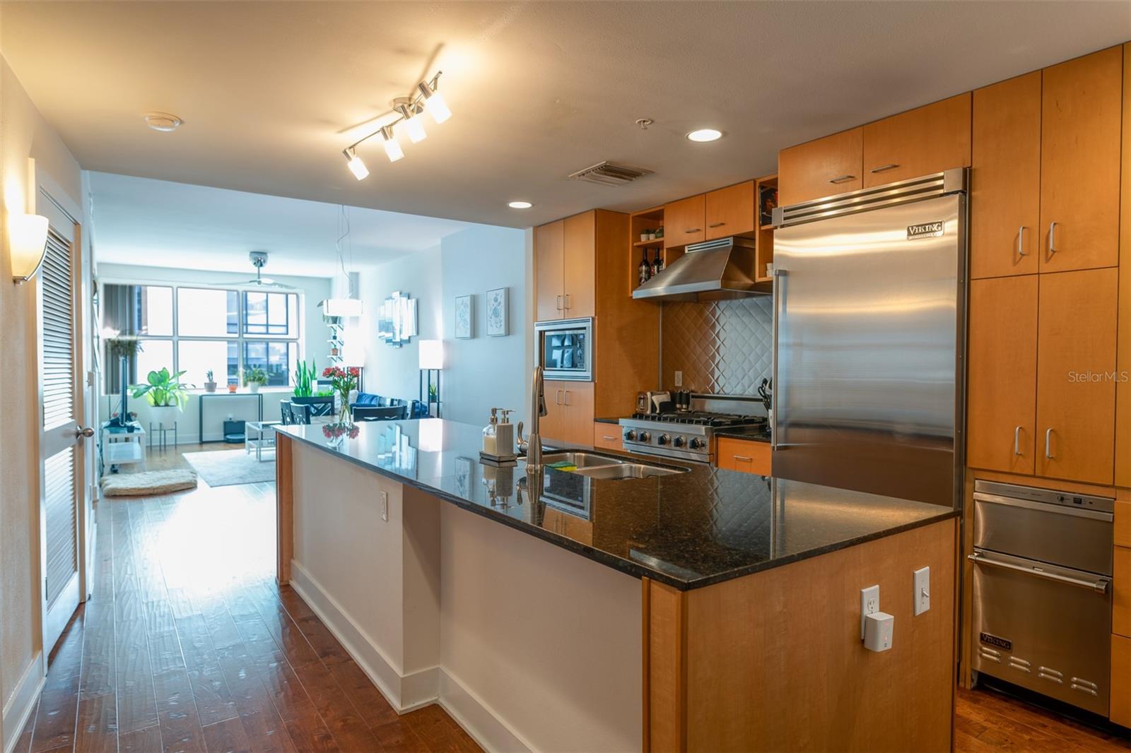 Image 7 of 25 For 1120 Kennedy Boulevard 318