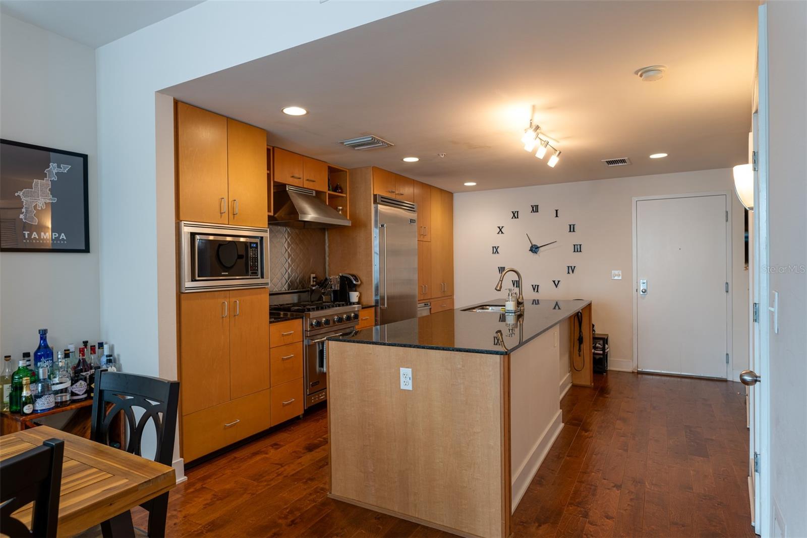 Image 8 of 25 For 1120 Kennedy Boulevard 318
