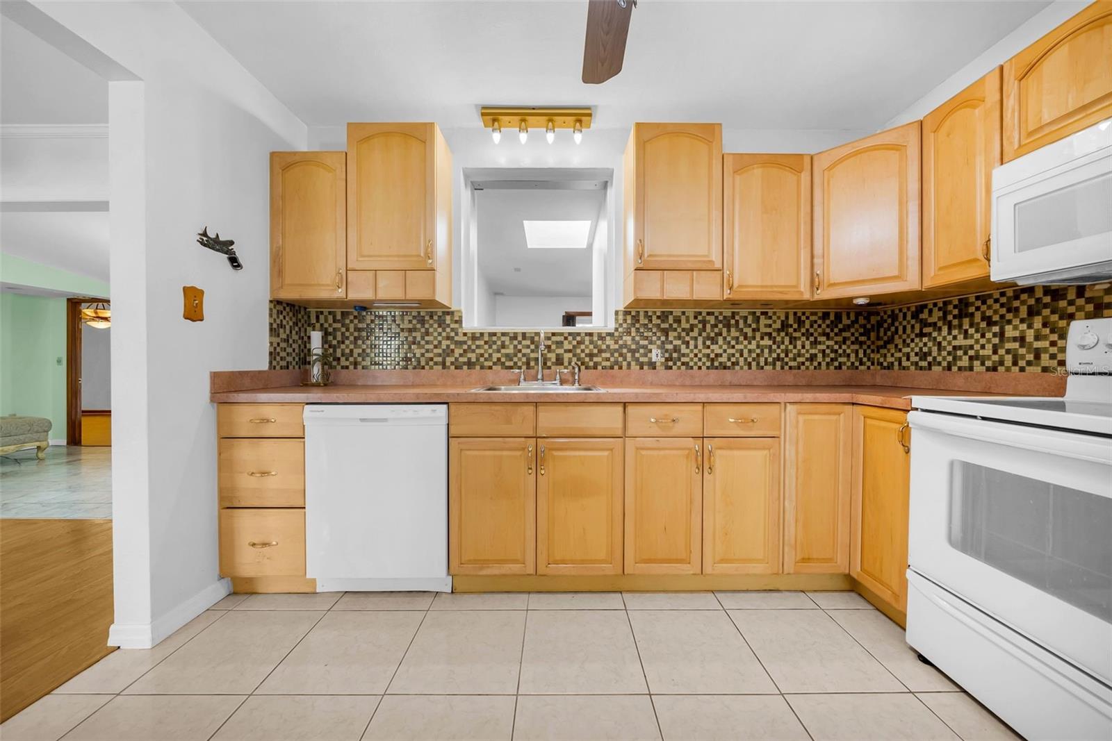 Image 12 of 48 For 4626 29th Avenue N