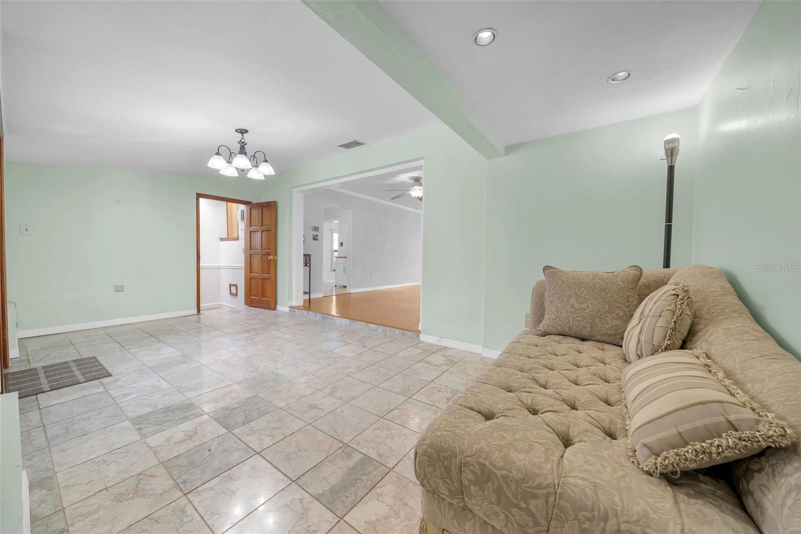Image 14 of 48 For 4626 29th Avenue N