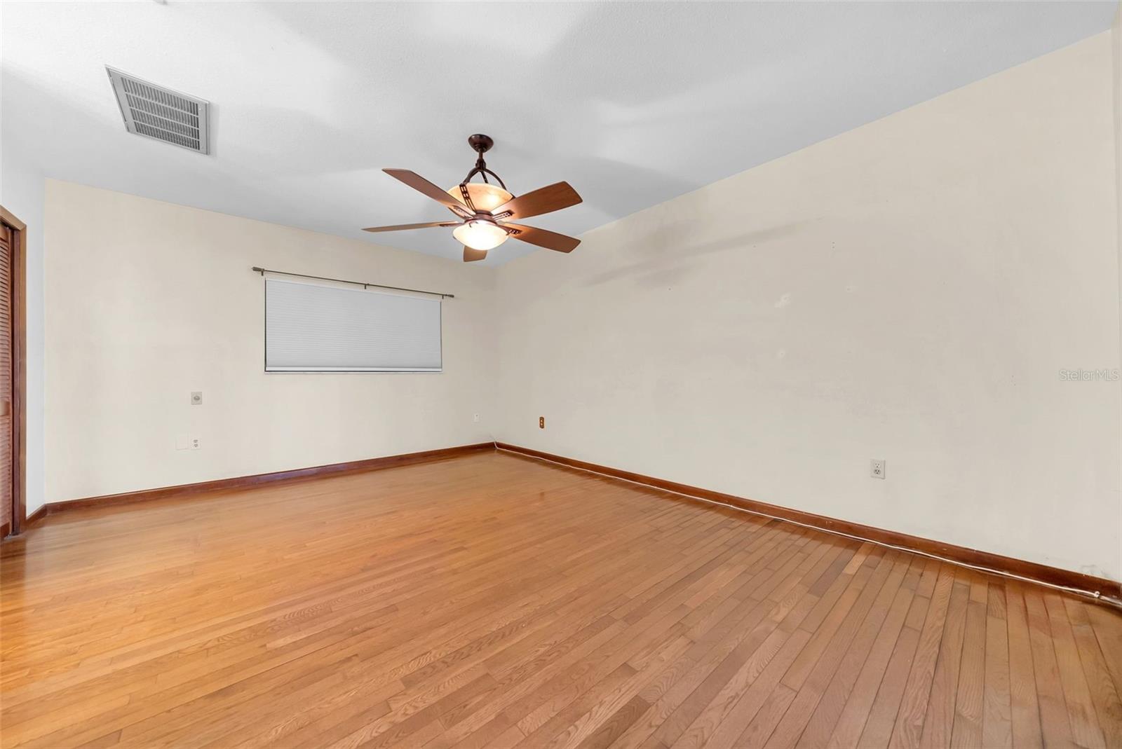 Image 18 of 48 For 4626 29th Avenue N