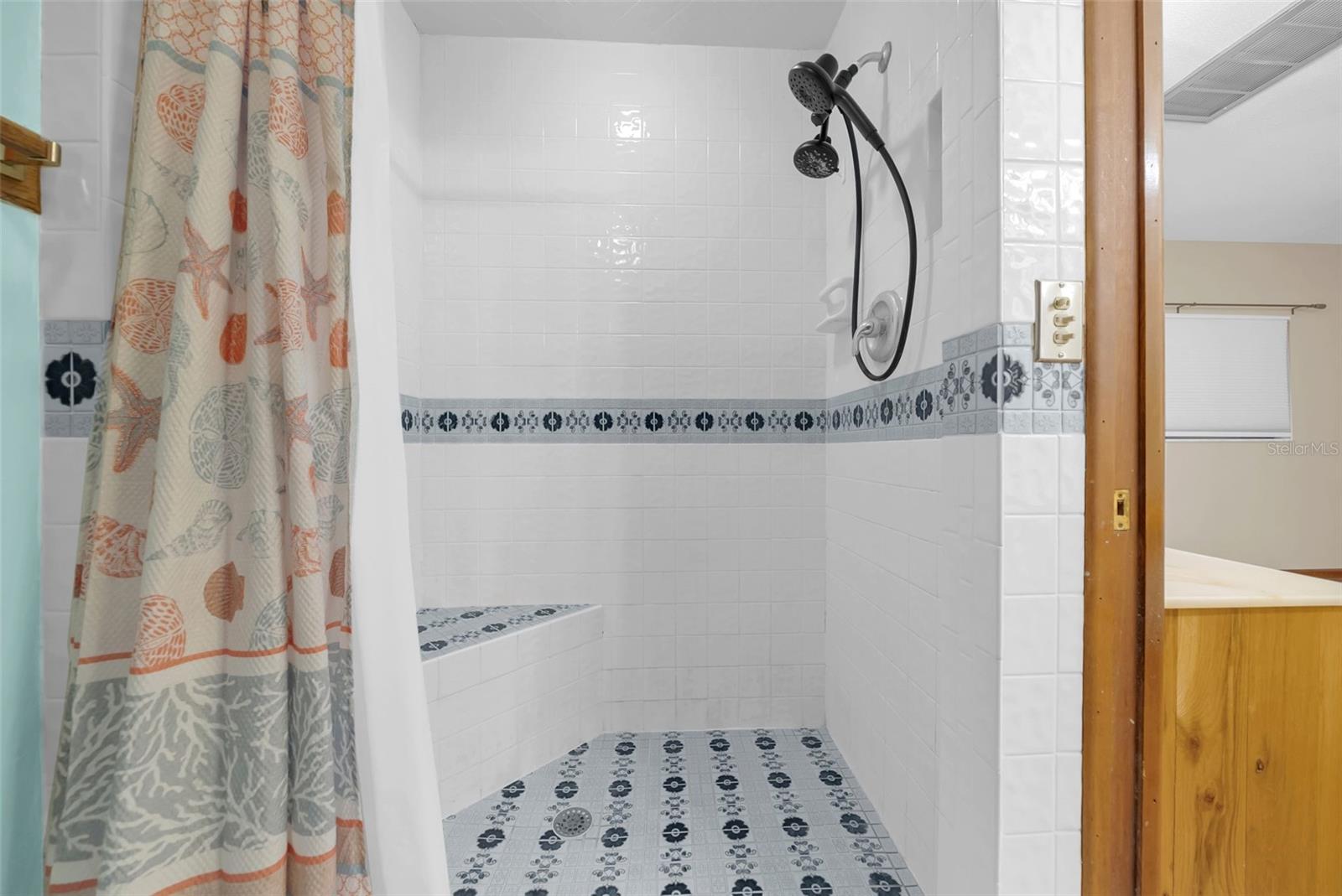 Image 21 of 48 For 4626 29th Avenue N