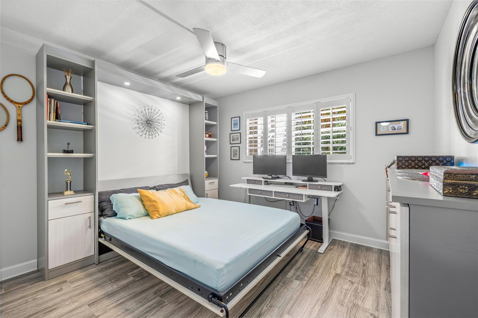 Image 19 of 62 For 946 Virginia Street 207