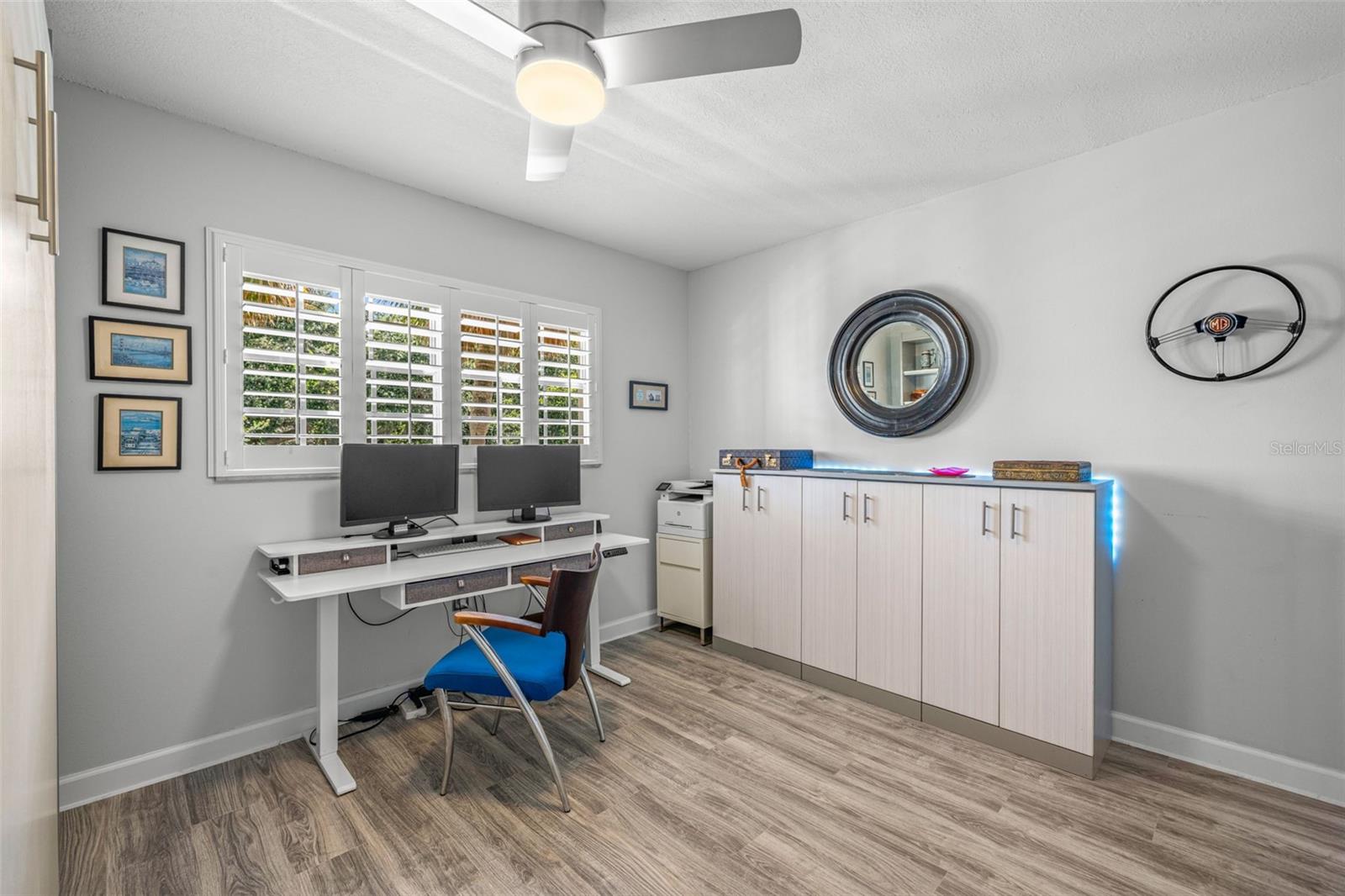 Image 21 of 62 For 946 Virginia Street 207
