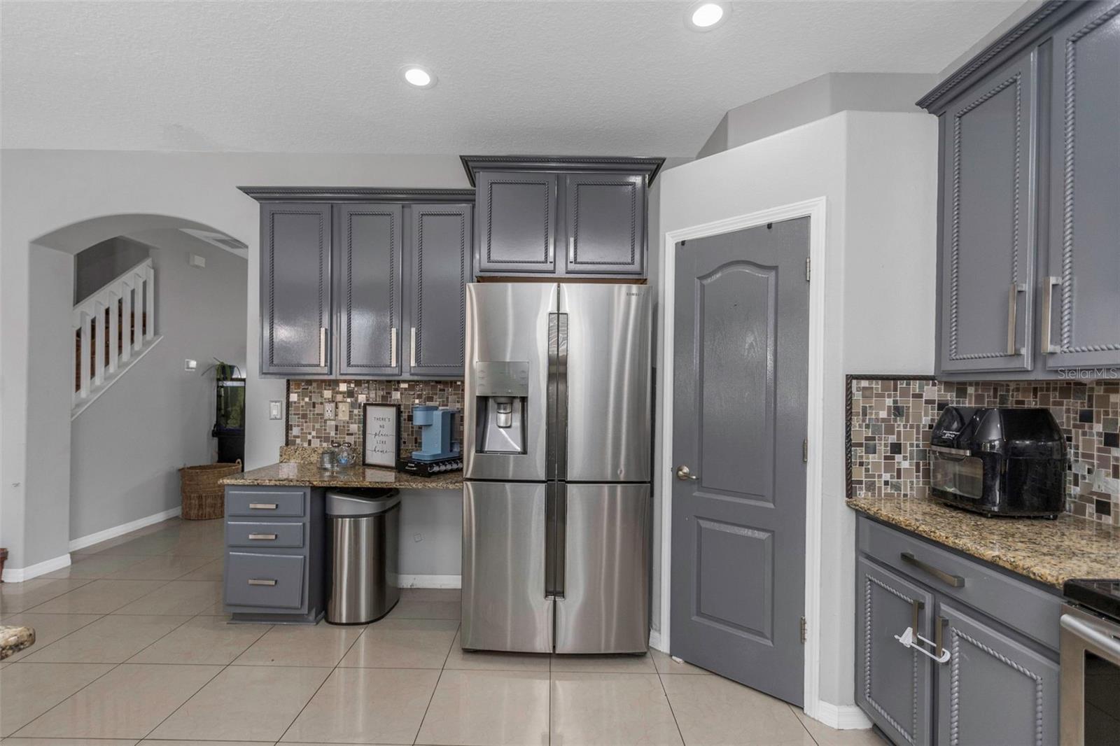 Image 13 of 72 For 14818 Edgemere Drive