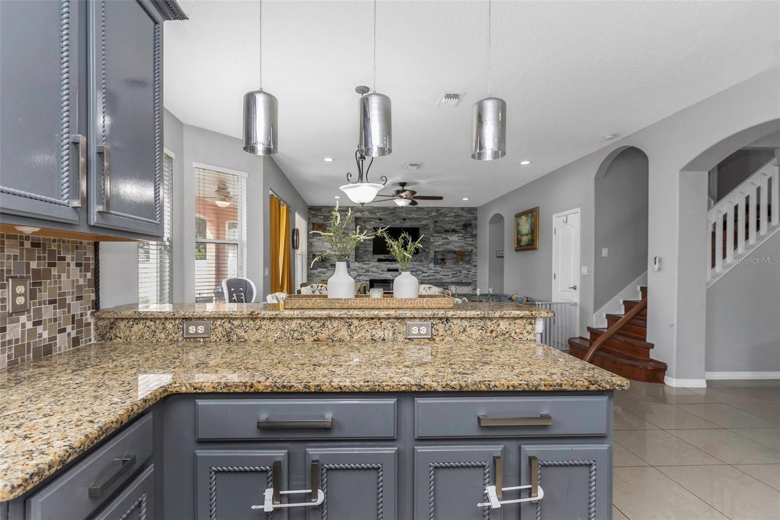 Image 14 of 72 For 14818 Edgemere Drive