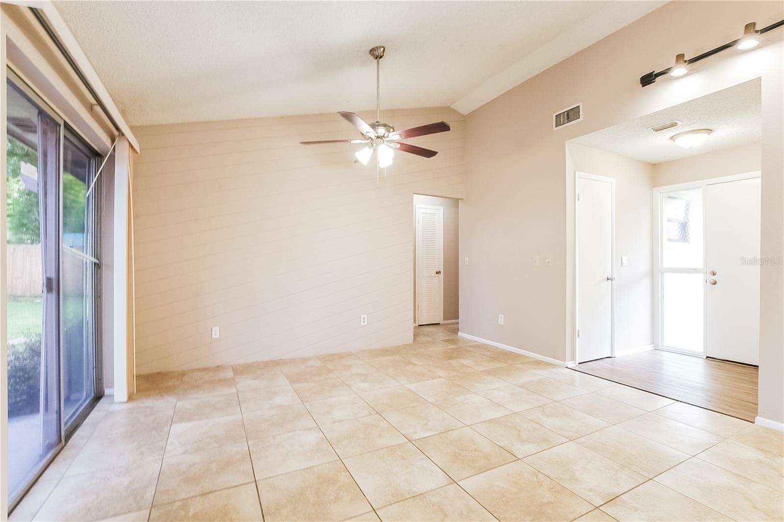 Image 4 of 15 For 1780 Pam Circle