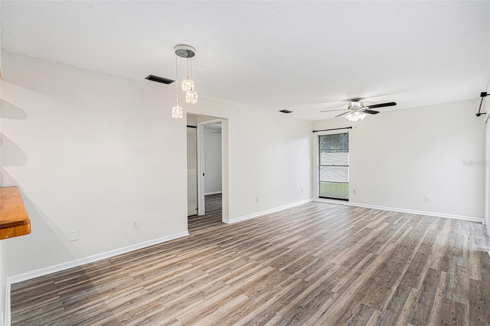 Image 10 of 26 For 10701 Crowngate Lane