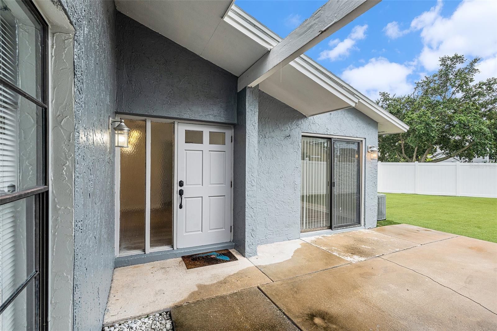 Image 5 of 26 For 10701 Crowngate Lane