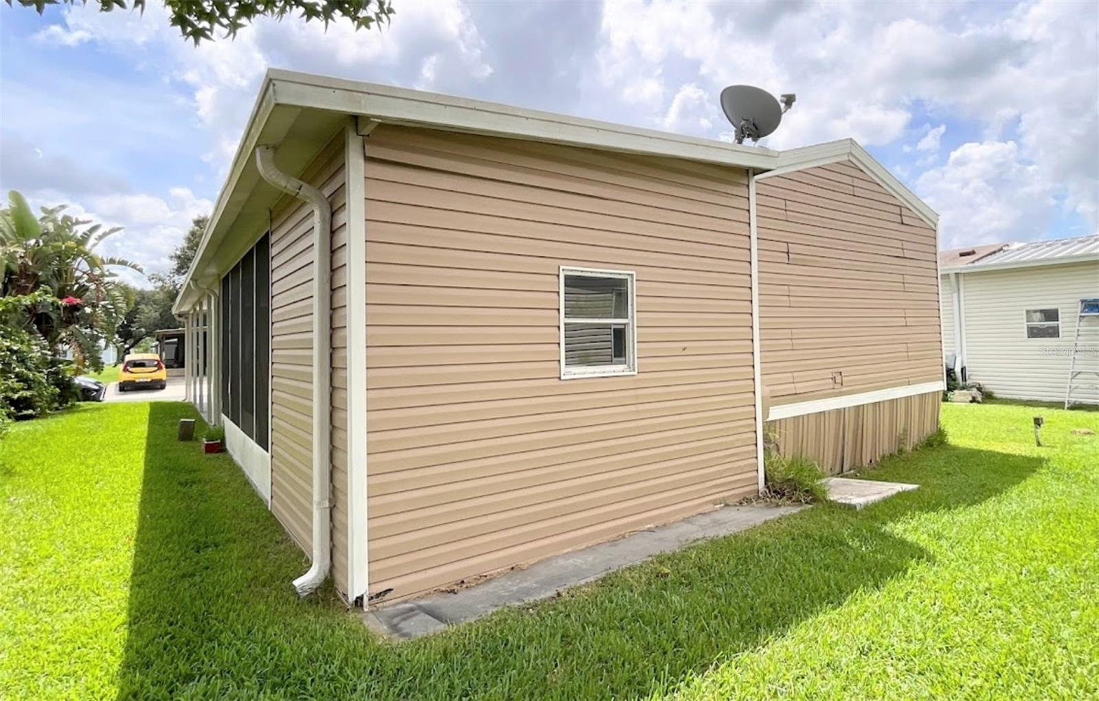 Image 4 of 12 For 3121 Shady Creek Drive