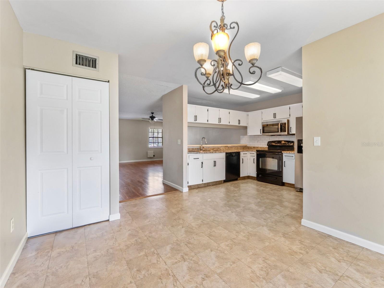 Image 11 of 30 For 5321 Abinger Court
