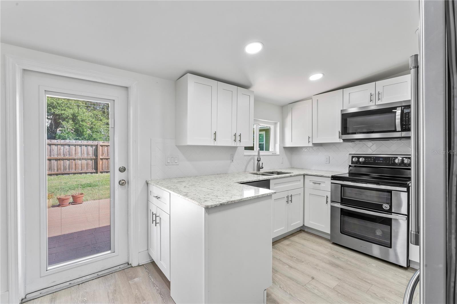 Image 12 of 34 For 4011 El Prado Boulevard