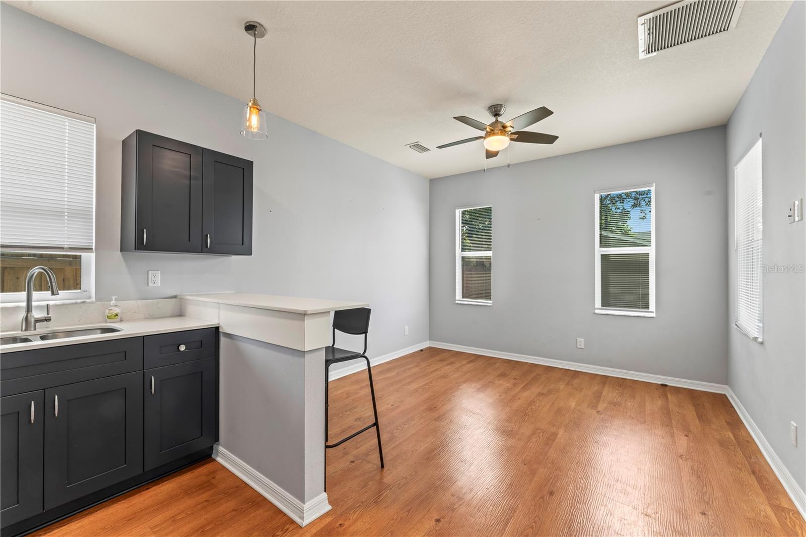 Image 28 of 34 For 4011 El Prado Boulevard