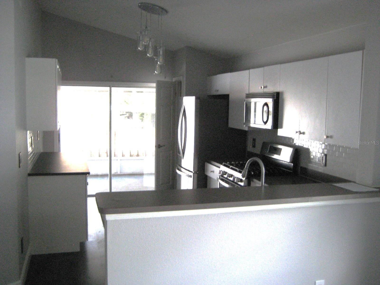 Image 3 of 18 For 807 Cape Cod Circle