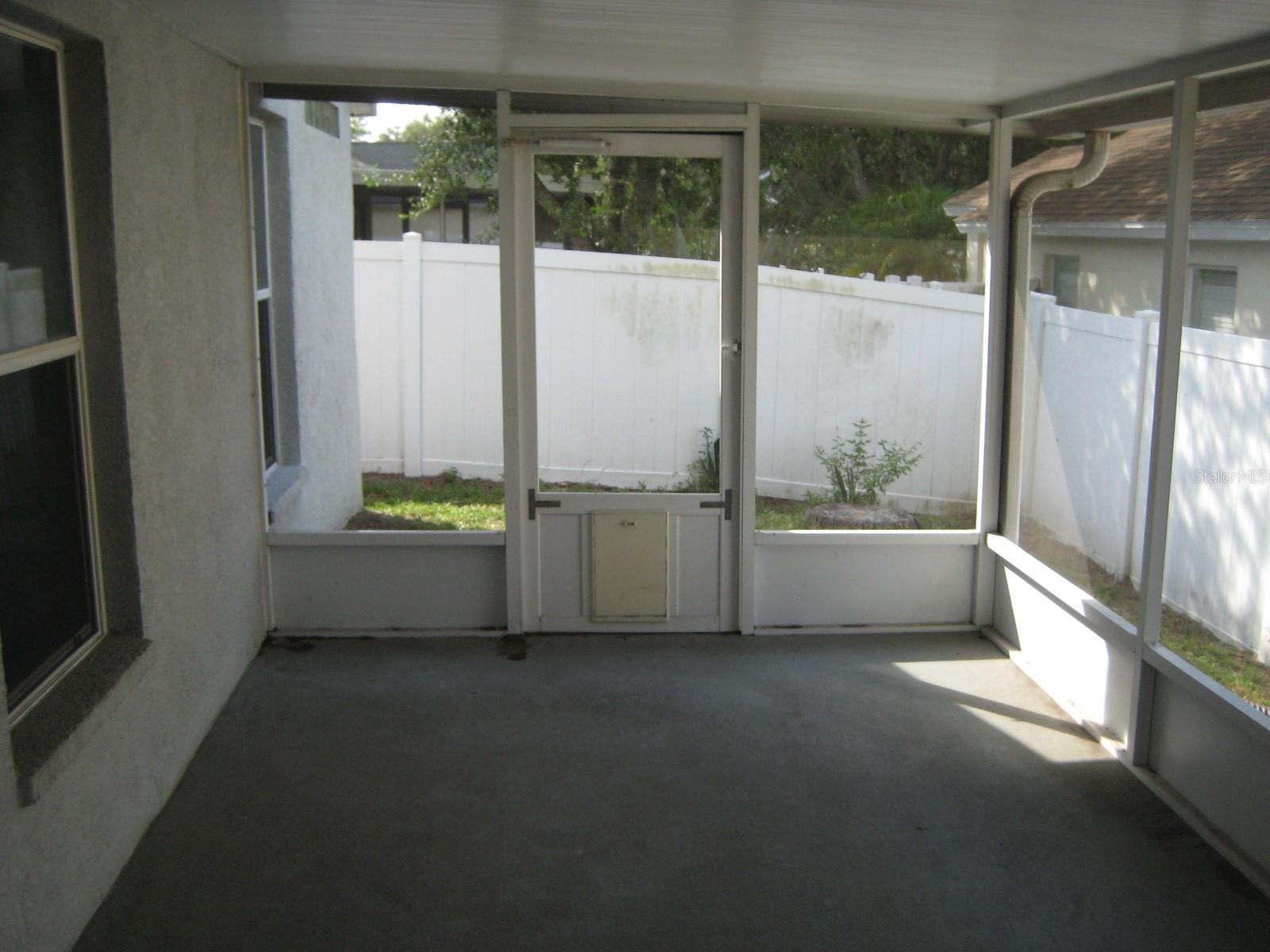 Image 6 of 18 For 807 Cape Cod Circle