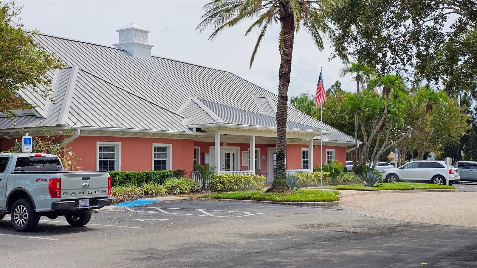 Image 28 of 42 For 213 Seahorse Drive Se C