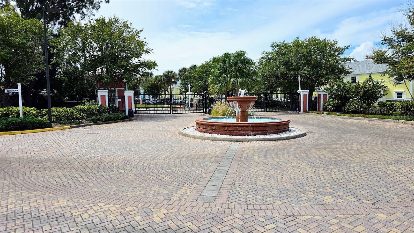 Image 33 of 42 For 213 Seahorse Drive Se C