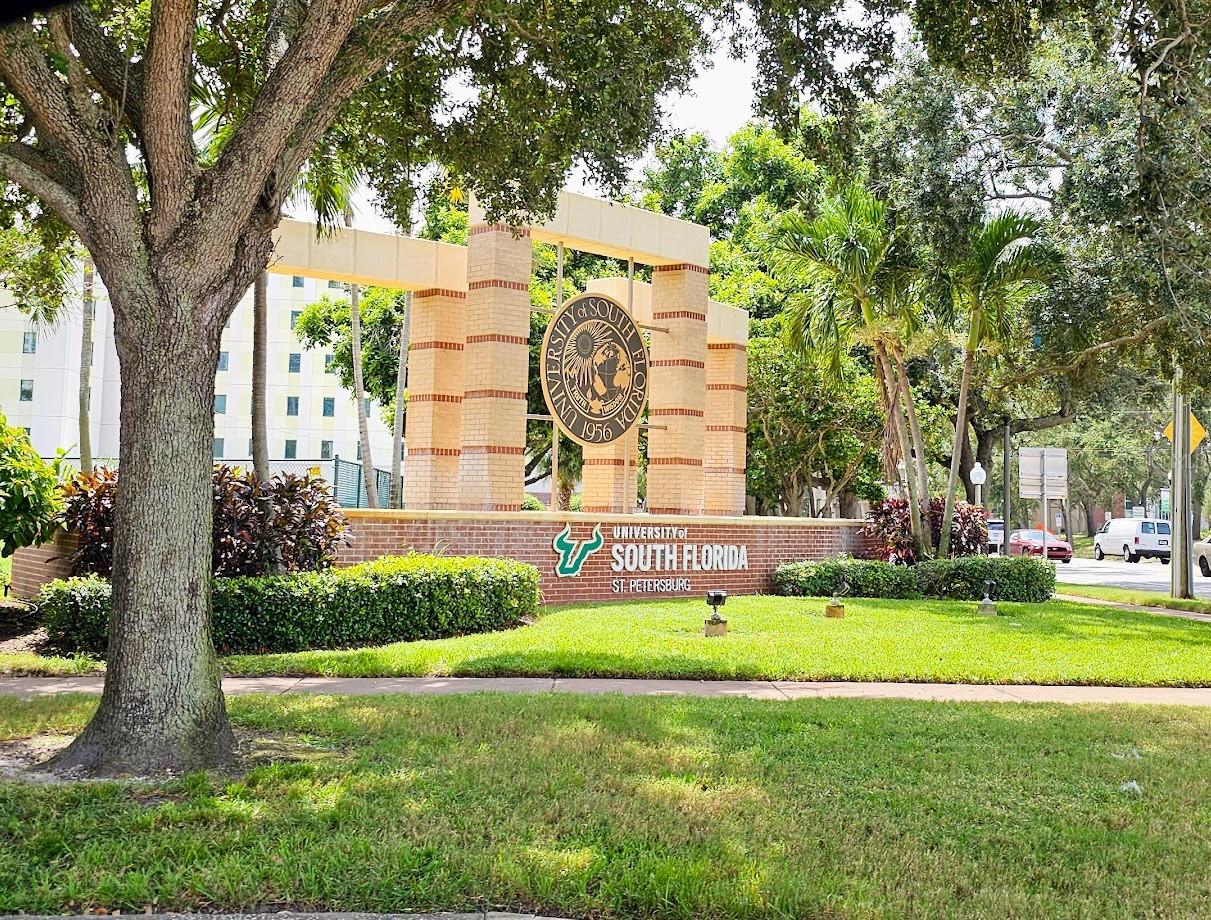 Image 36 of 42 For 213 Seahorse Drive Se C