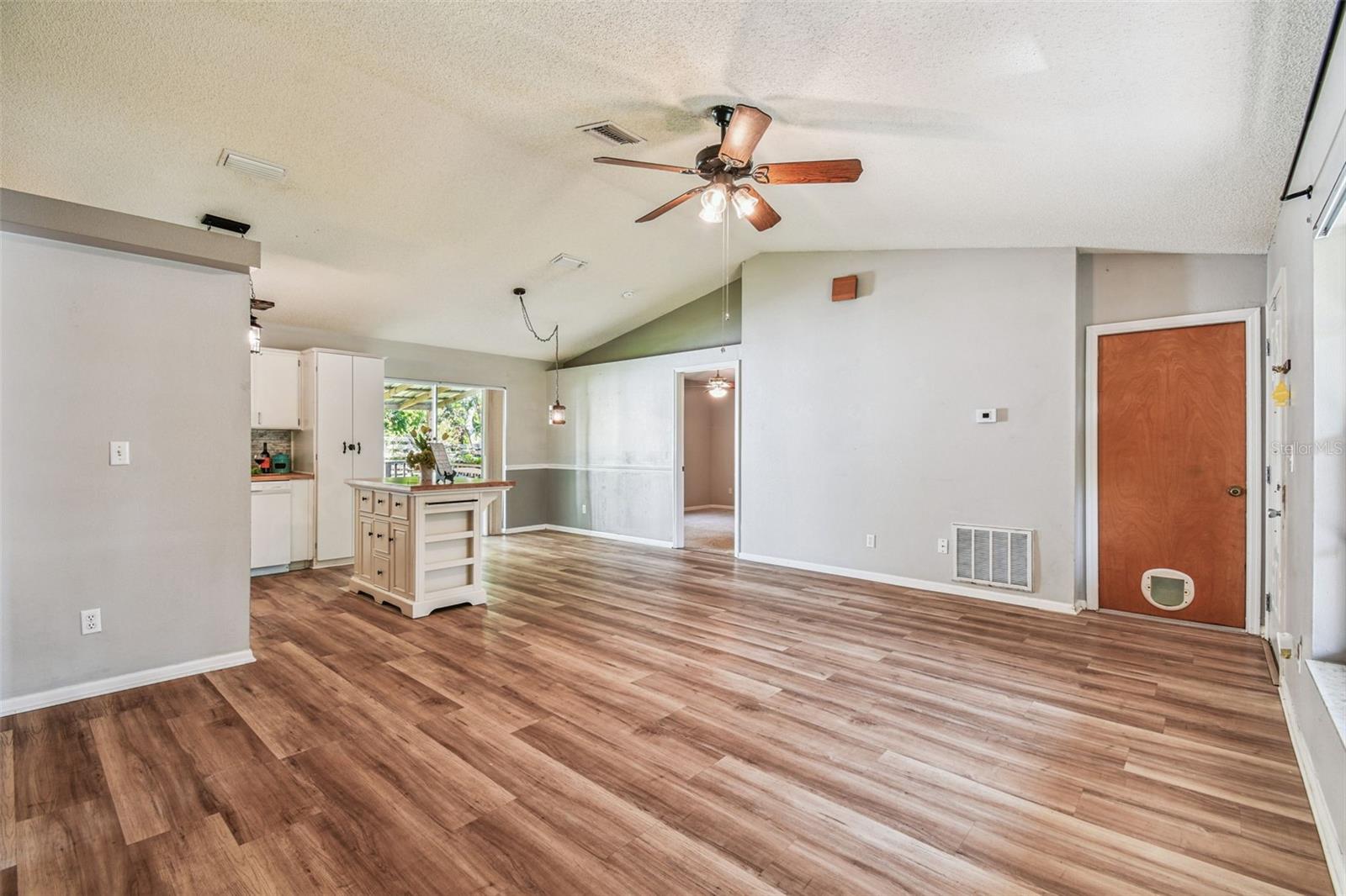 Image 14 of 86 For 12129 Meadow Lane