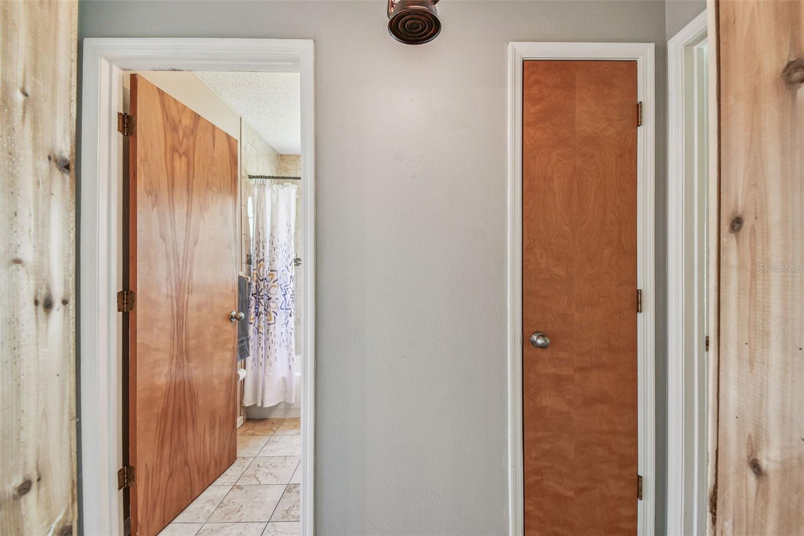 Image 40 of 86 For 12129 Meadow Lane