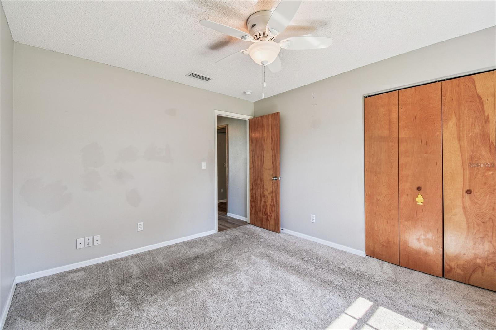 Image 45 of 86 For 12129 Meadow Lane