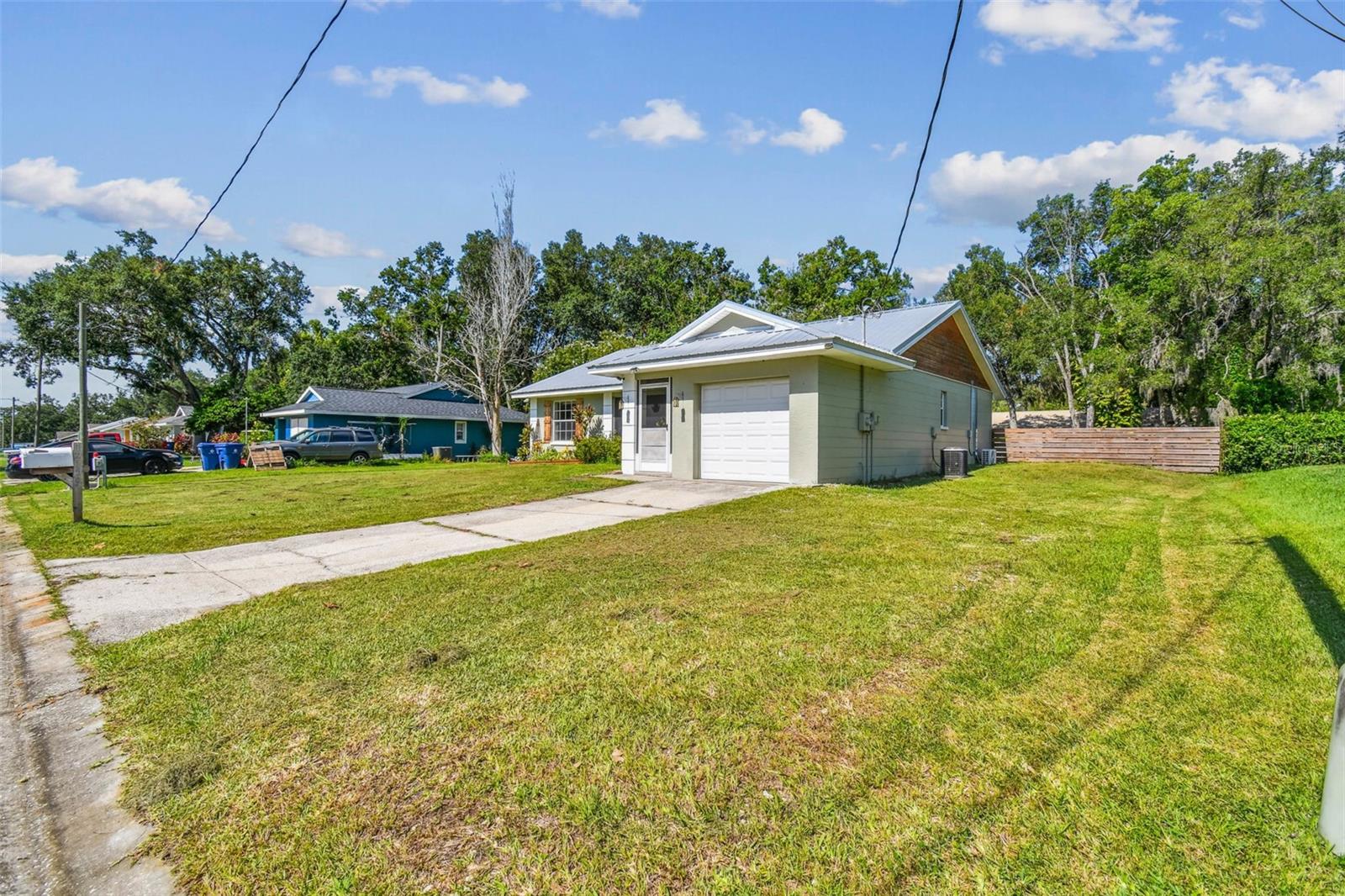 Image 5 of 86 For 12129 Meadow Lane