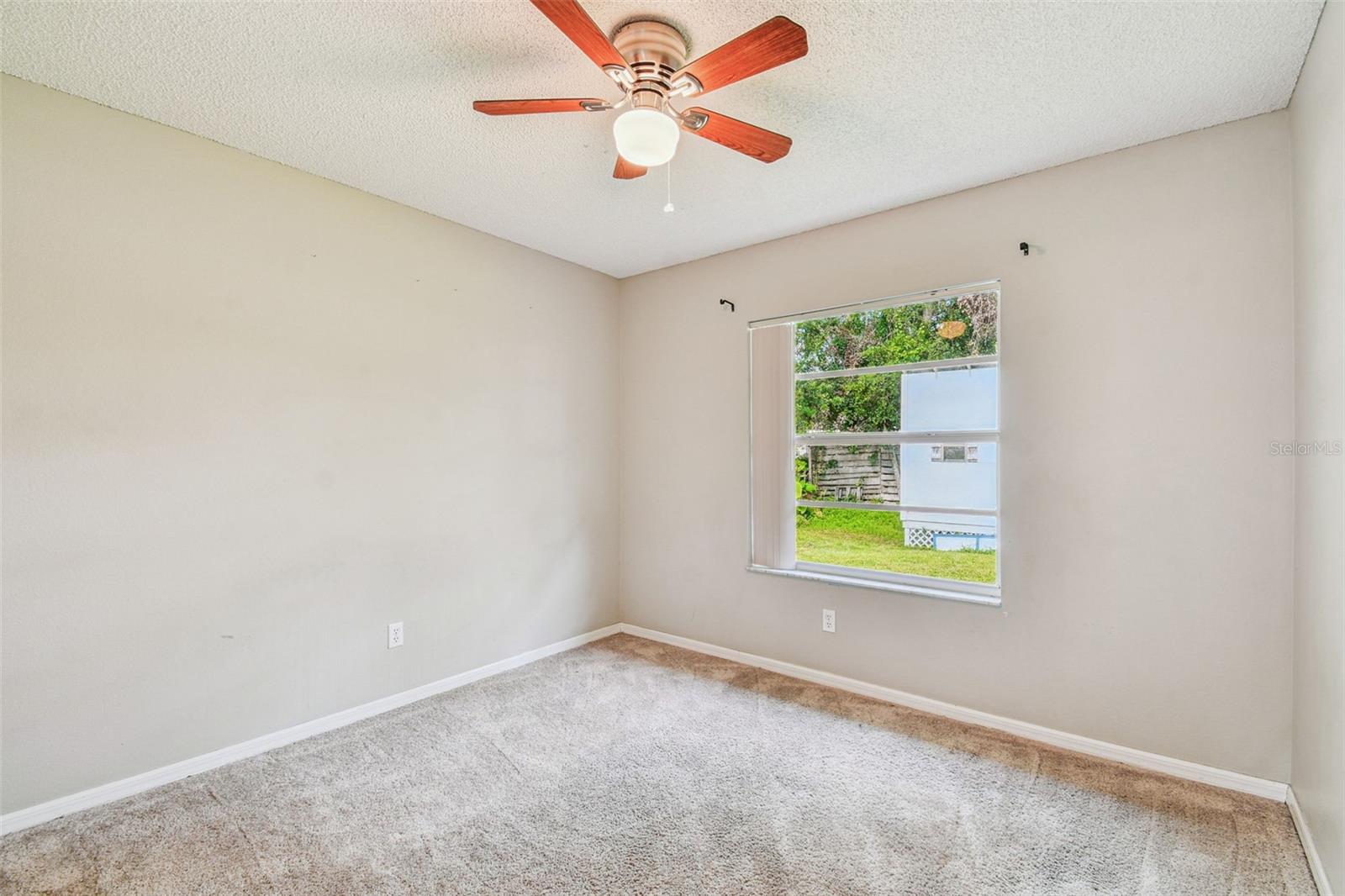 Image 50 of 86 For 12129 Meadow Lane