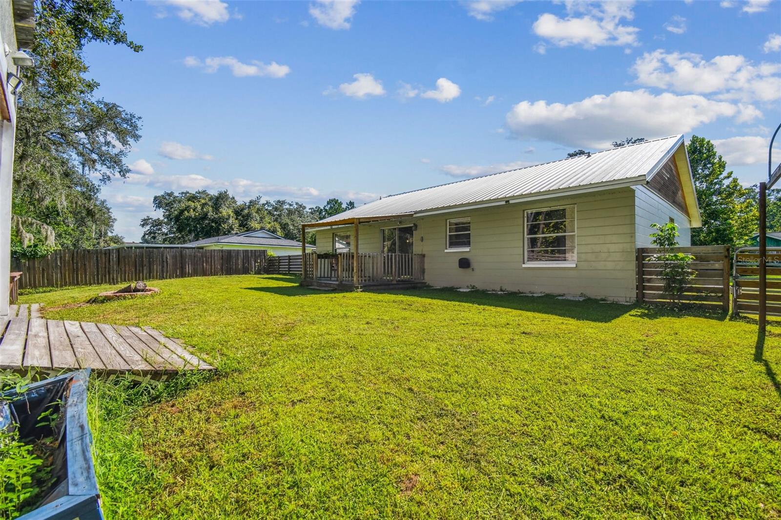 Image 61 of 86 For 12129 Meadow Lane