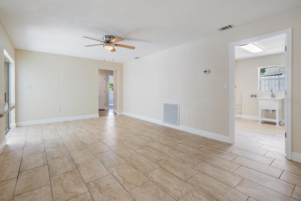 Image 13 of 49 For 4412 Orangewood Loop E