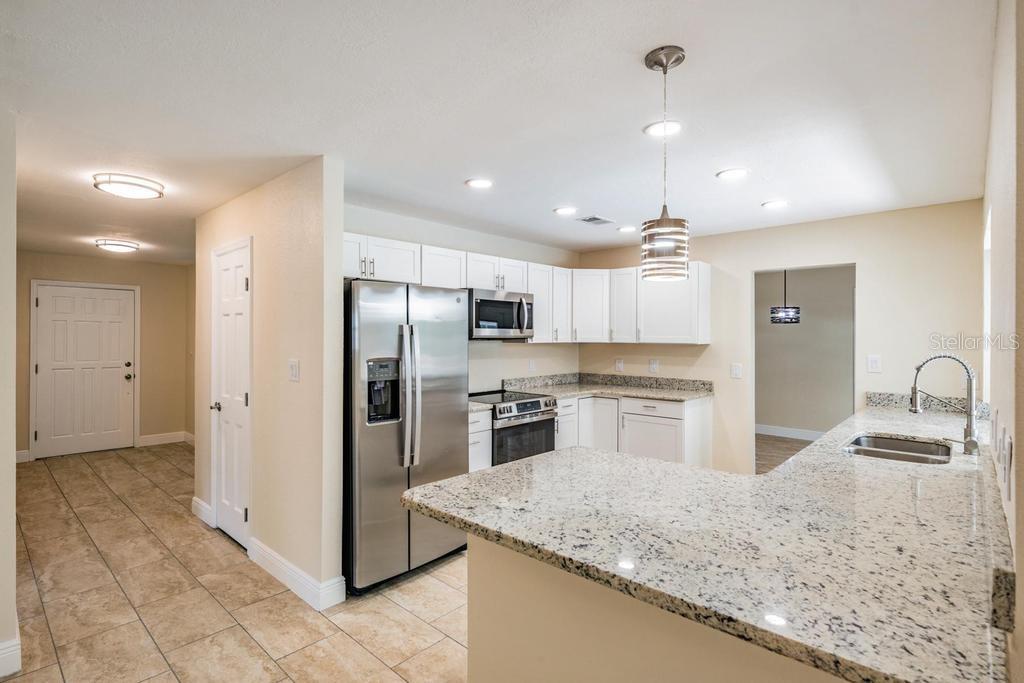 Image 17 of 49 For 4412 Orangewood Loop E