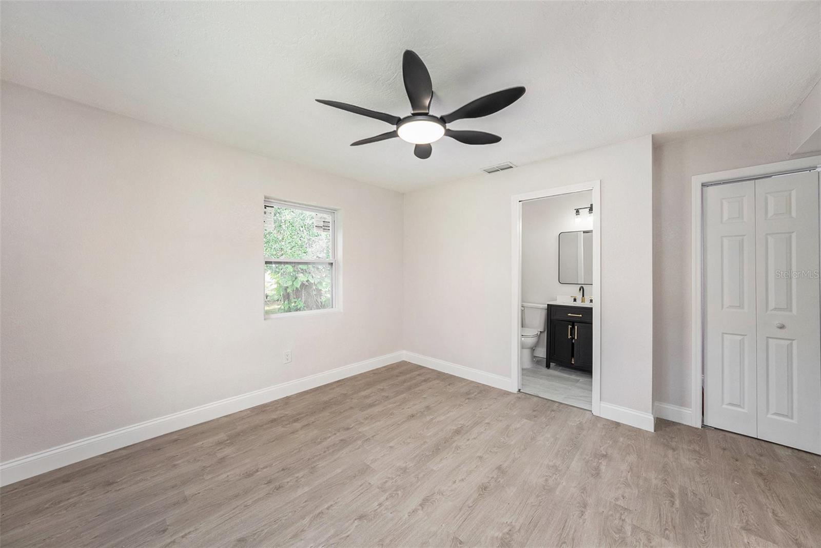 Image 11 of 28 For 780 28th Avenue S
