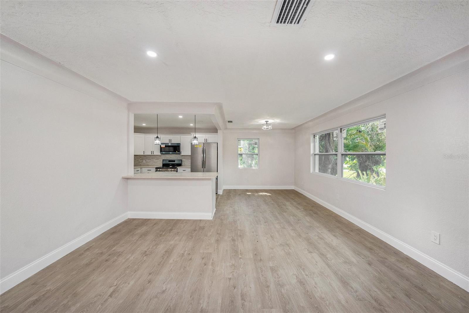 Image 18 of 28 For 780 28th Avenue S