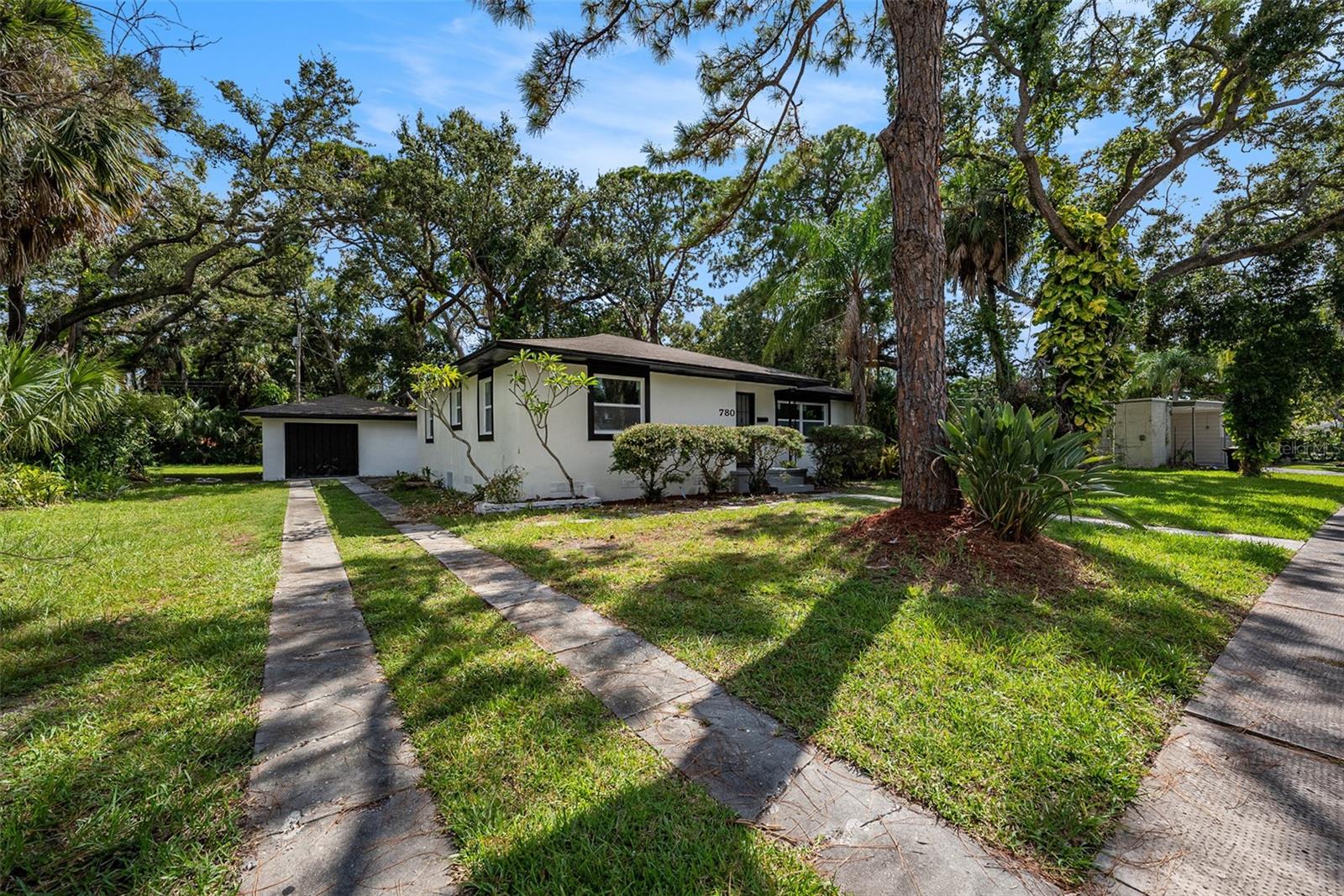 Image 2 of 28 For 780 28th Avenue S