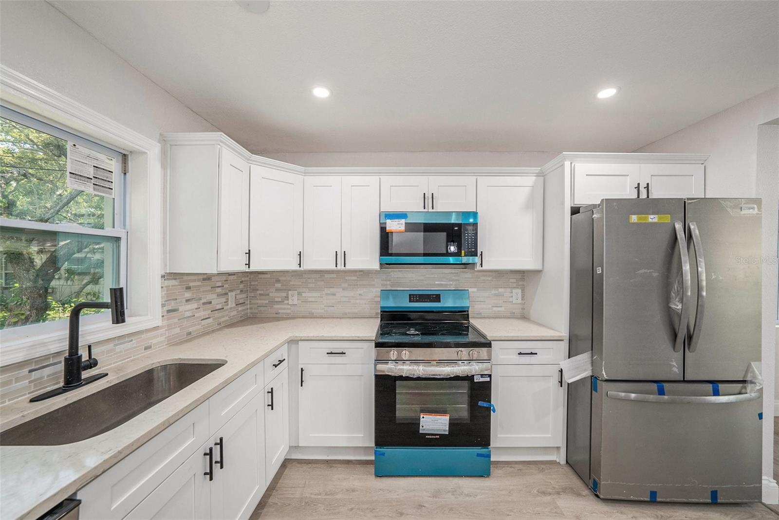 Image 6 of 28 For 780 28th Avenue S