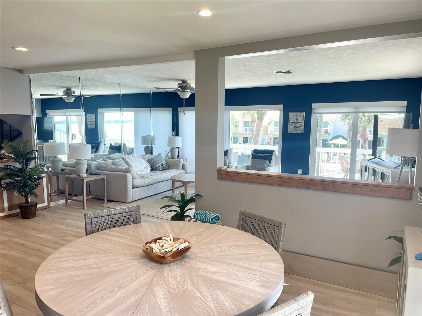 Image 12 of 42 For 1451 Gulf Boulevard 204