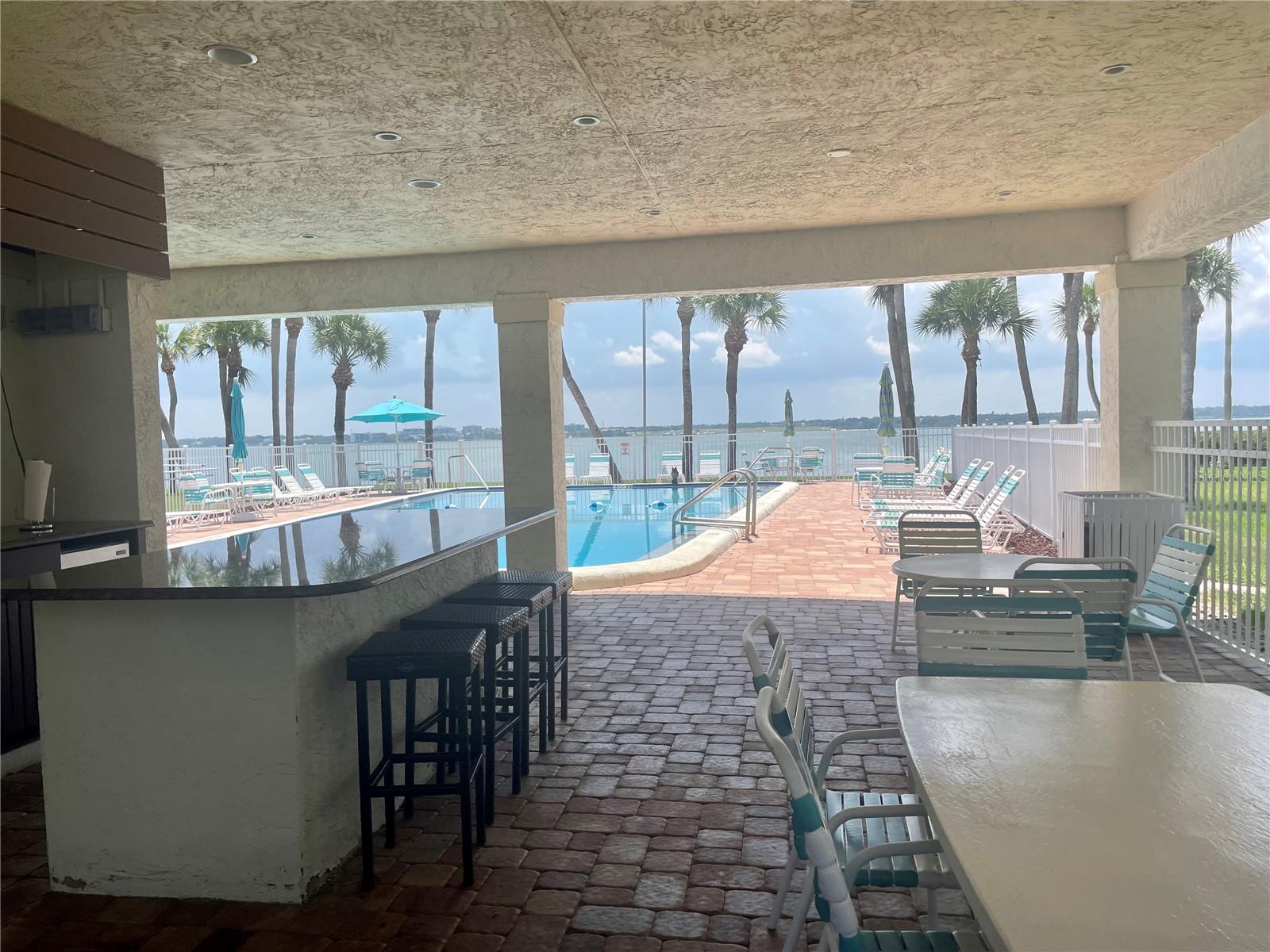 Image 37 of 42 For 1451 Gulf Boulevard 204