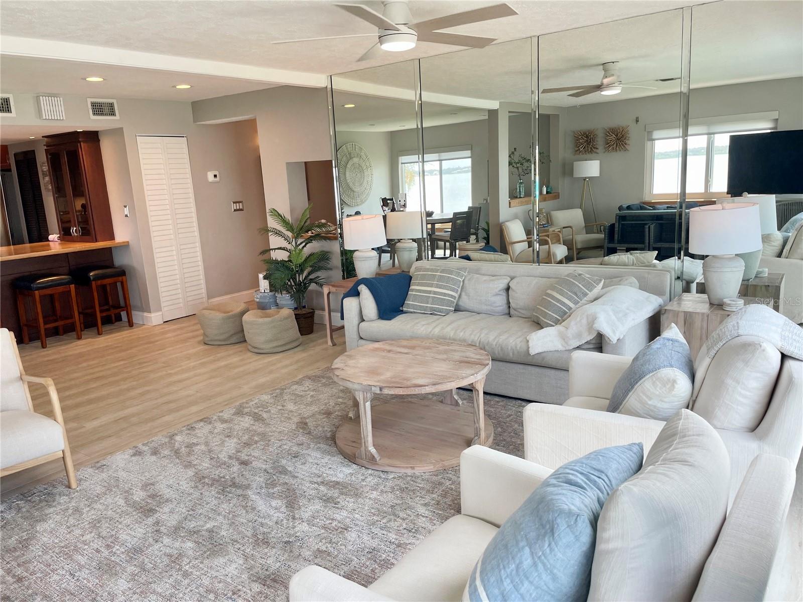 Image 6 of 42 For 1451 Gulf Boulevard 204