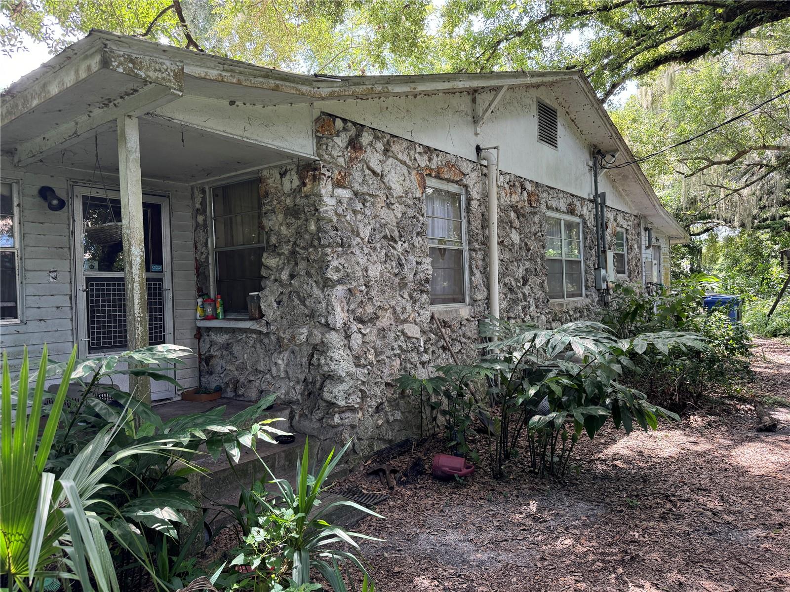 Image 8 of 14 For 8707 127th Avenue