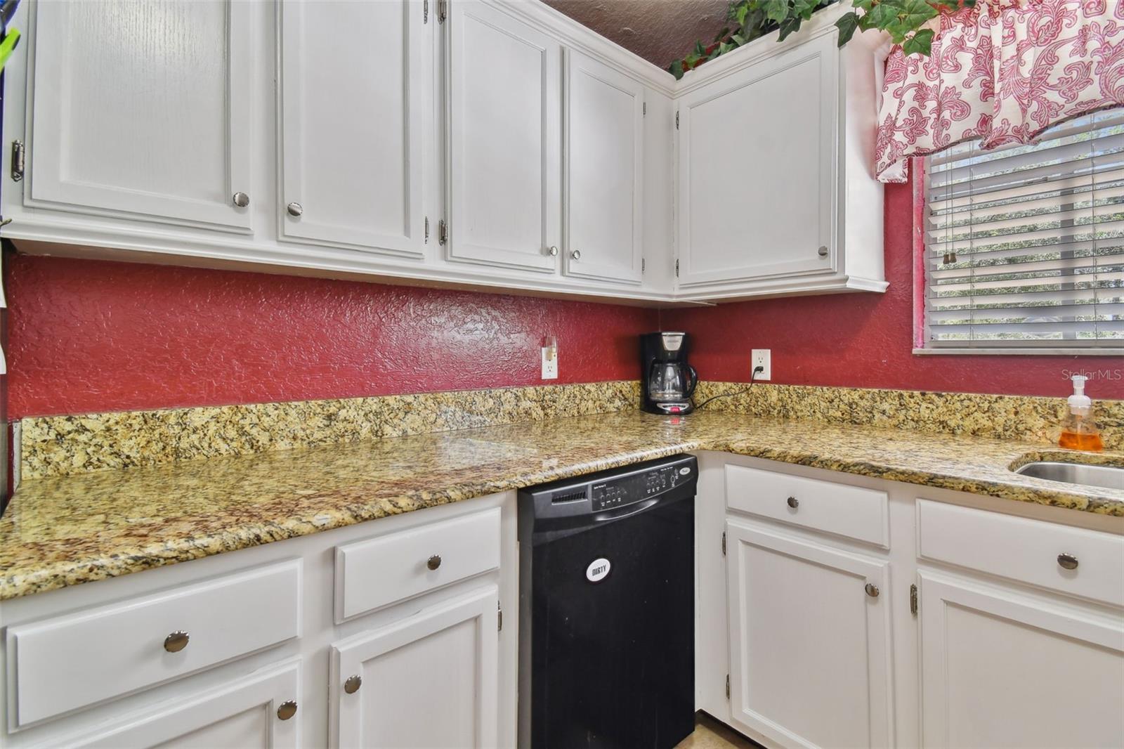Image 16 of 60 For 5854 Red Cedar Lane