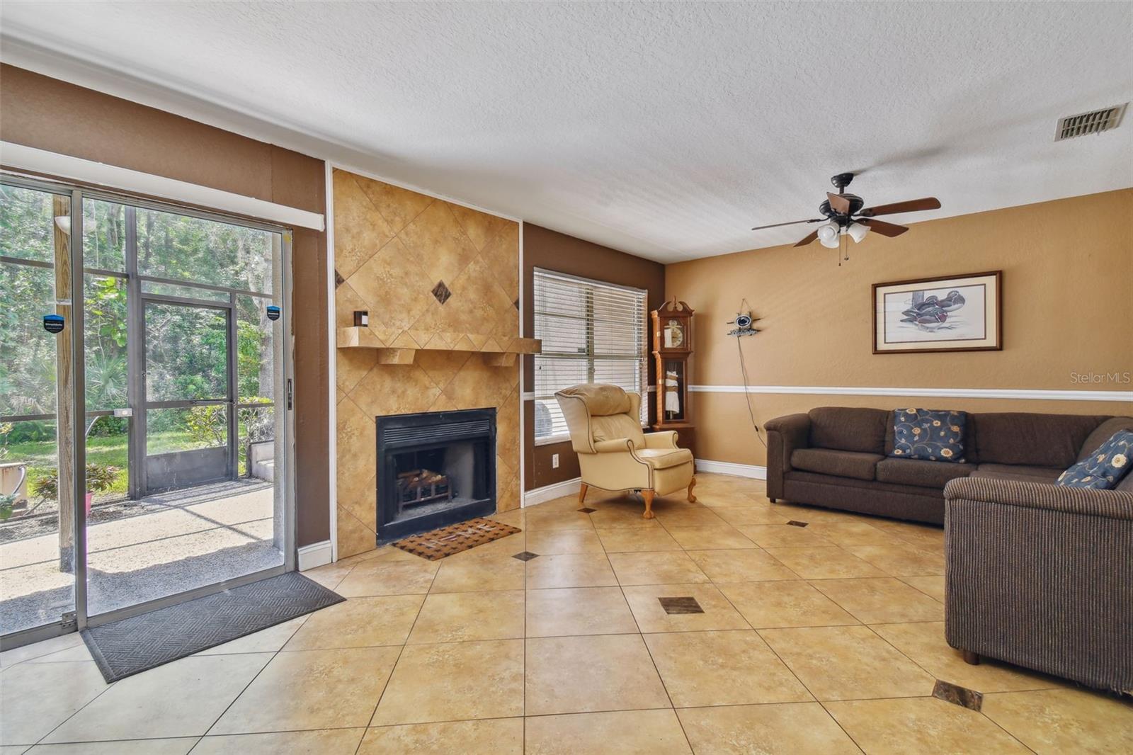 Image 9 of 60 For 5854 Red Cedar Lane