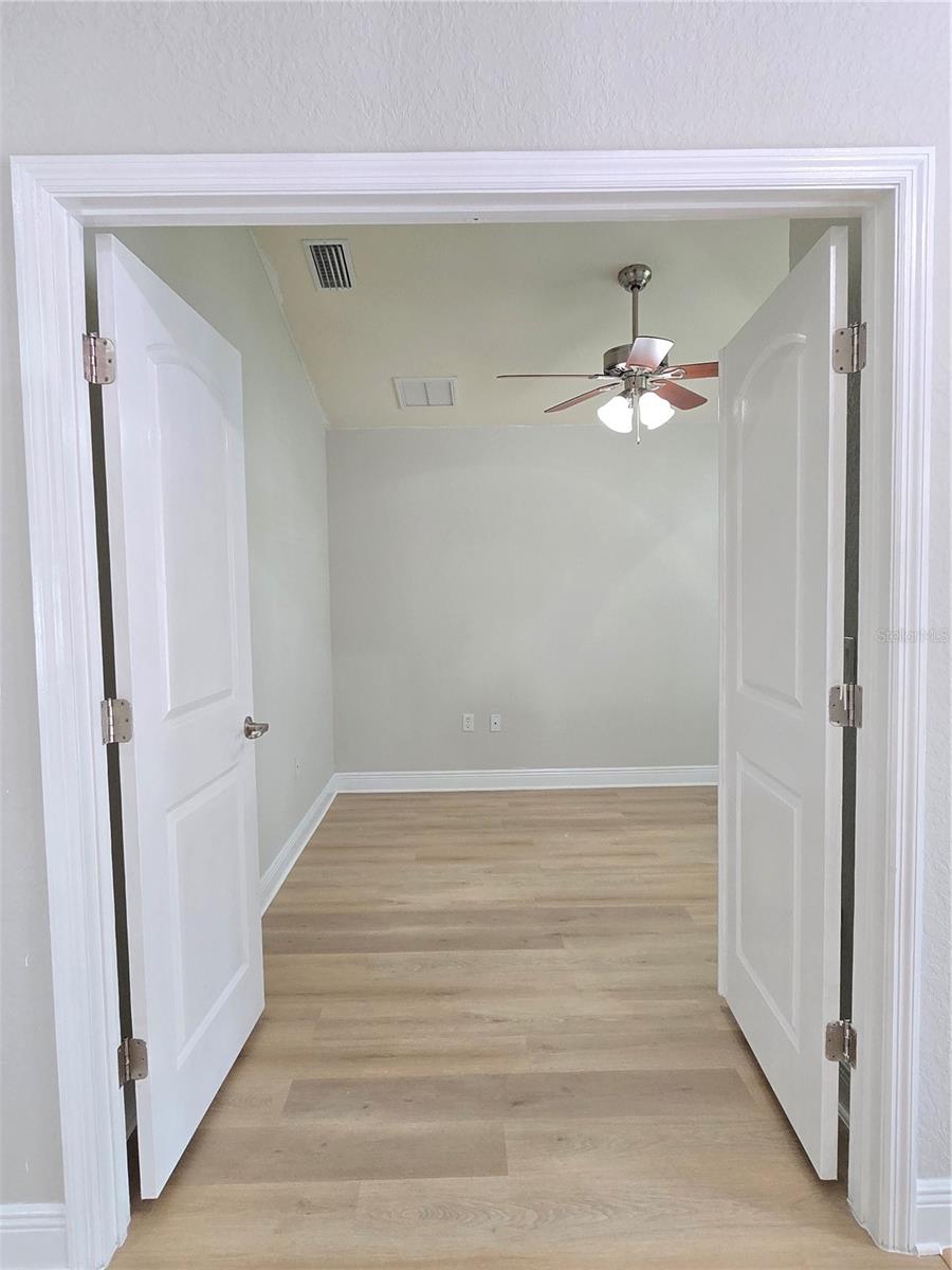Image 7 of 44 For 11113 Irish Moss Avenue