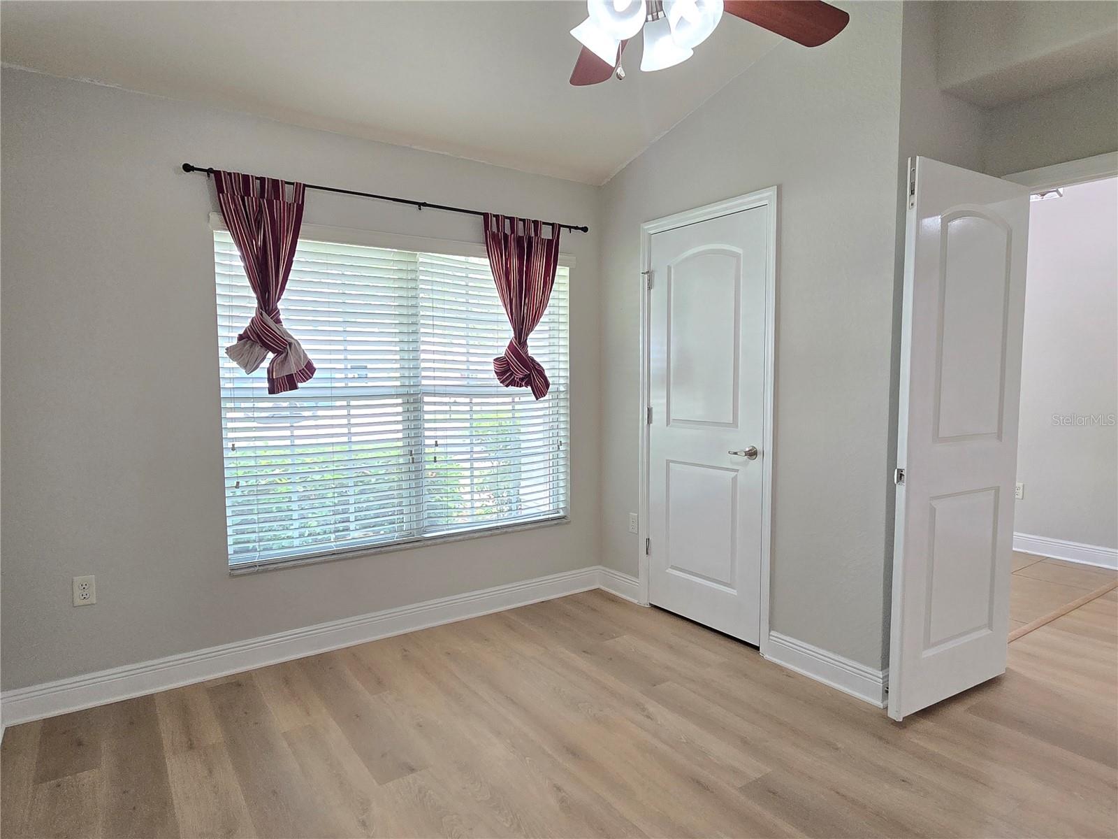 Image 9 of 44 For 11113 Irish Moss Avenue