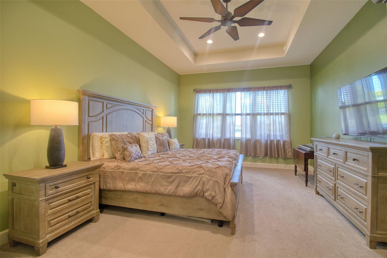 Listing photo id 25 for 4920 Sevilla Shores Drive