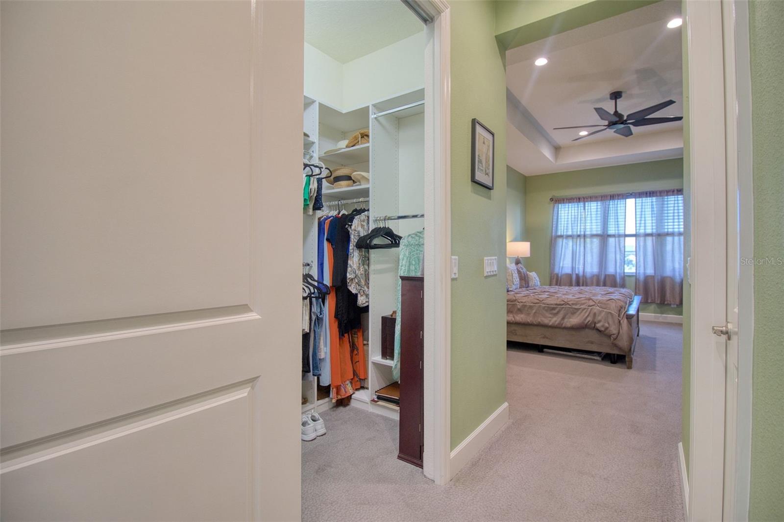 Listing photo id 26 for 4920 Sevilla Shores Drive